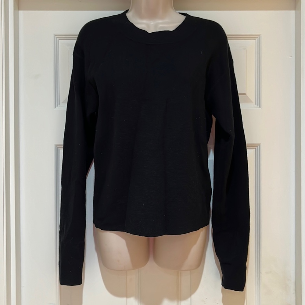 EUC Uniqlo Wool Blend Black Sweater Size M